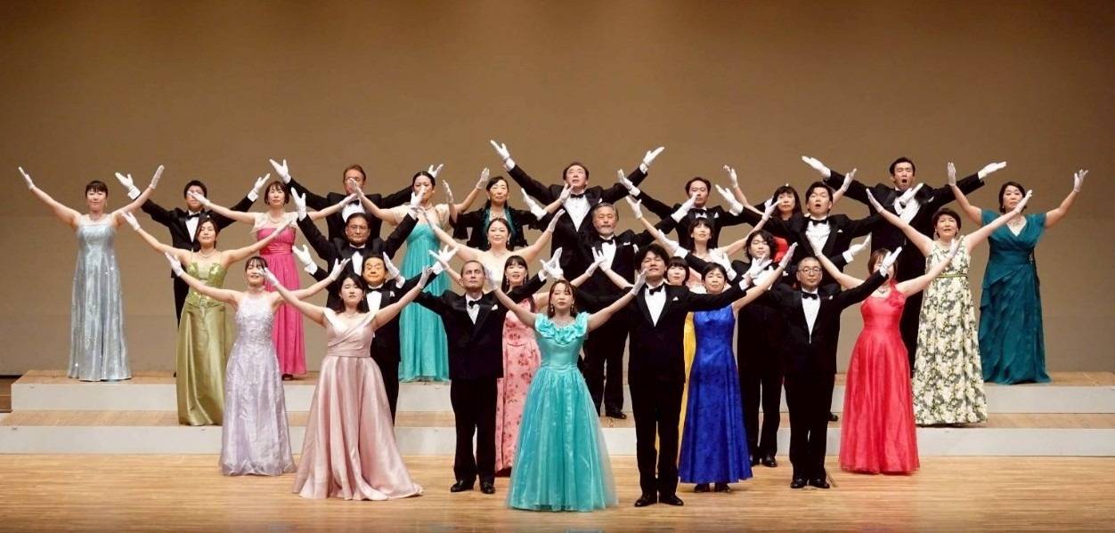 令和4年度「文化芸術による子供育成推進事業」―巡回公演事業―実施校募集パンフレット